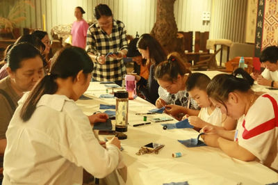 良庫活動 | 8.18 傳統(tǒng)手工布藝DIY，將扎染之美進(jìn)行到底